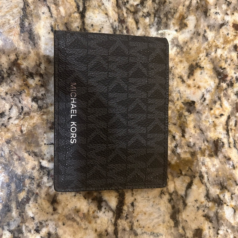 Michael Kors Wallet Slim Billfold NWOT
